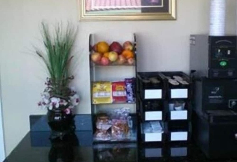 מוטל North Bay Inn