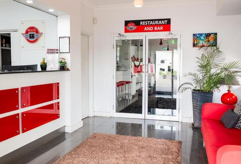 مُتل Route 66 Motor Inn