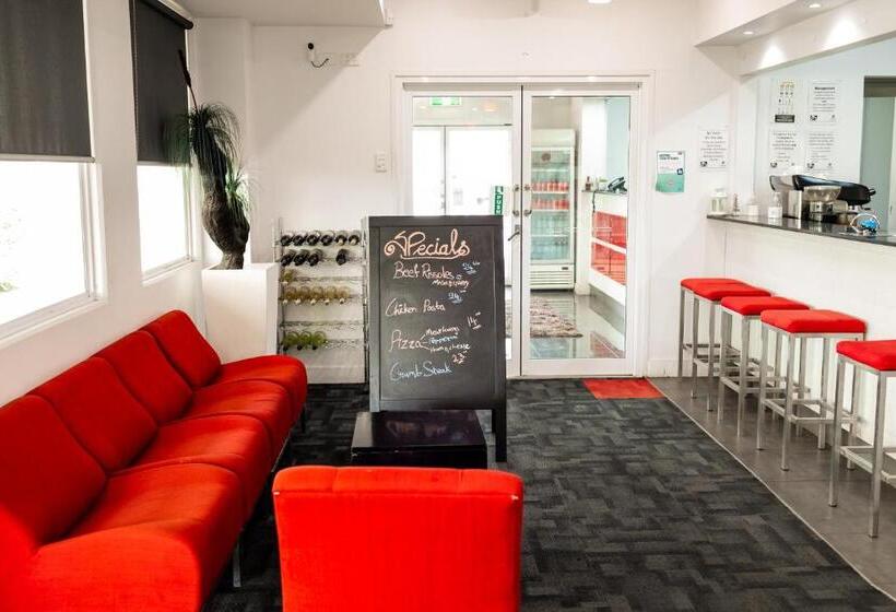 فندق على الطريق Route 66 Motor Inn