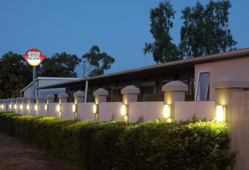 مُتل Route 66 Motor Inn