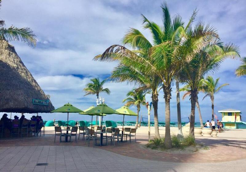 모텔 St Maurice Beach Inn