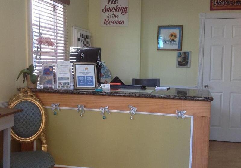 모텔 St Maurice Beach Inn