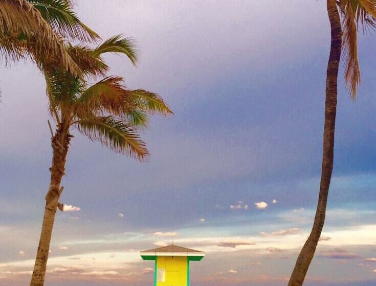 모텔 St Maurice Beach Inn