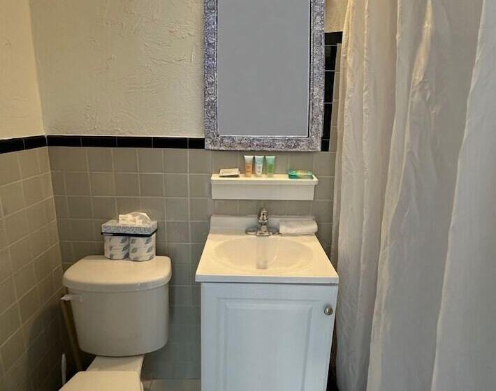 모텔 St Maurice Beach Inn