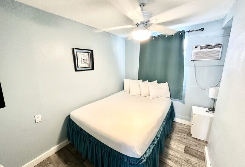 모텔 St Maurice Beach Inn