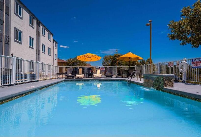 モーテル Studio Z, Ascend Hotel Collection