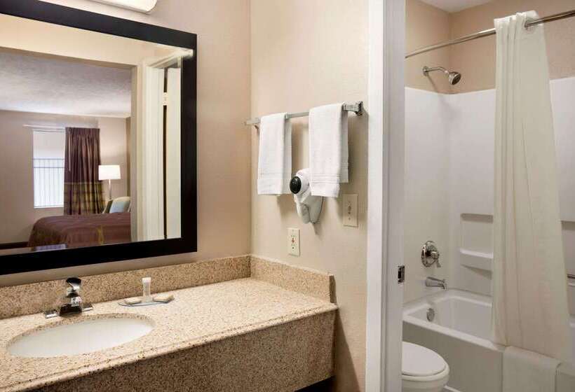 فندق على الطريق Super 8 By Wyndham Jackson