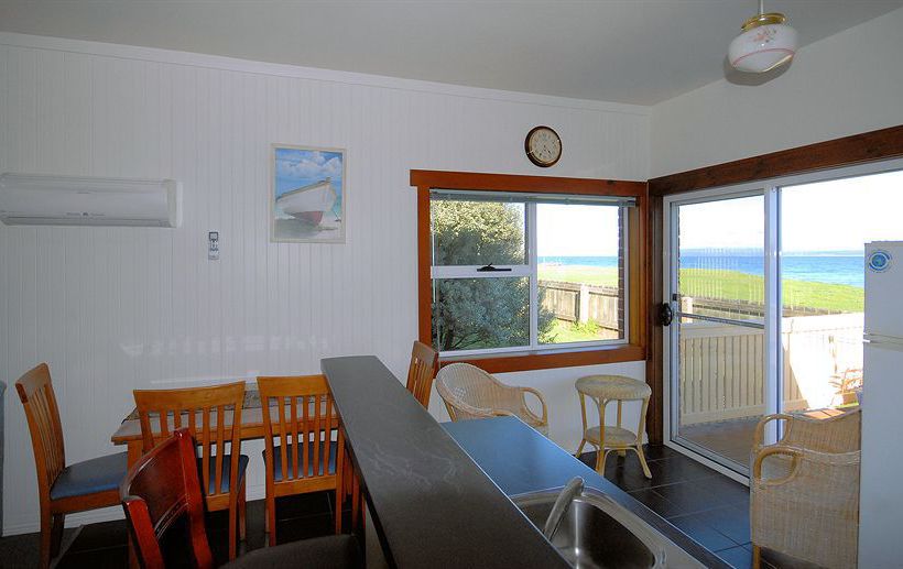 מוטל Hotel @ VDL Stanley