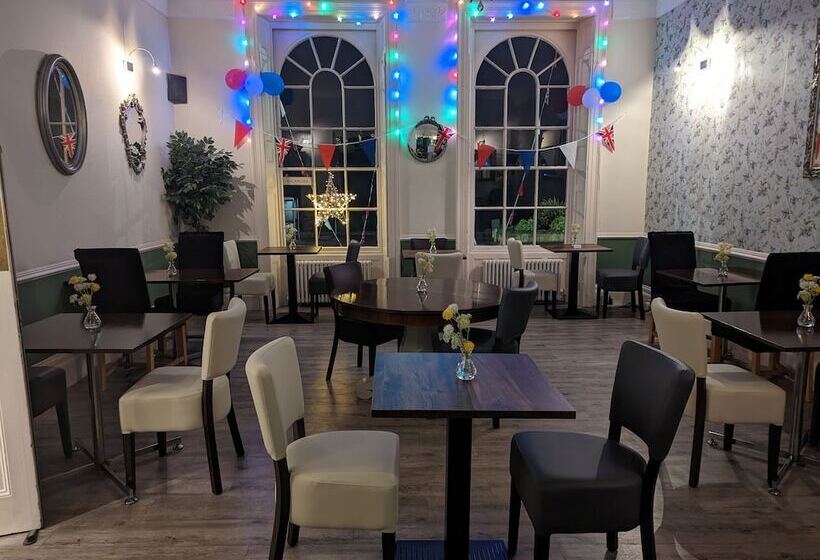 פנסיון Acqua Beach