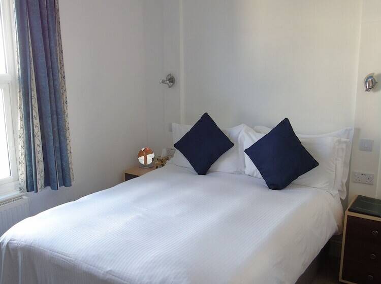 پانسیون Carrington Guest House