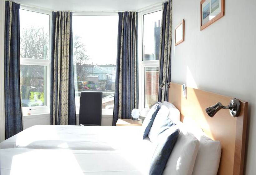 پانسیون Carrington Guest House