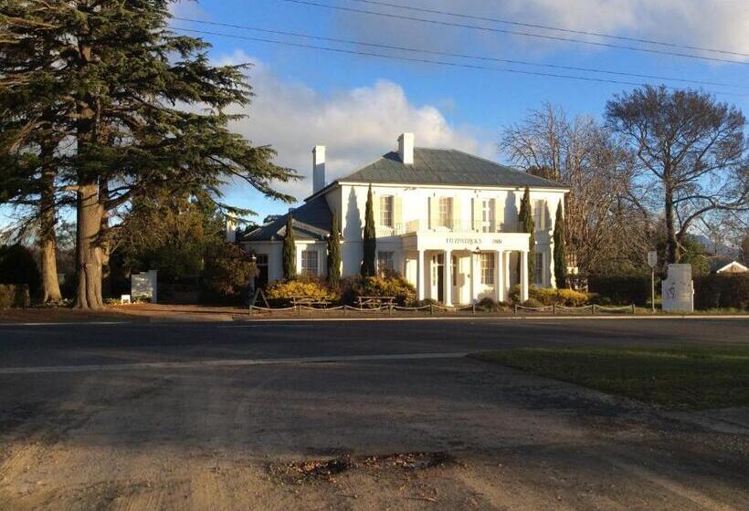 פנסיון Fitzpatricks Inn