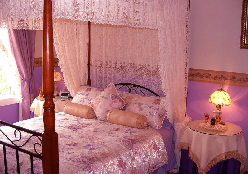 פנסיון Moonlight Bay B&b Guest House