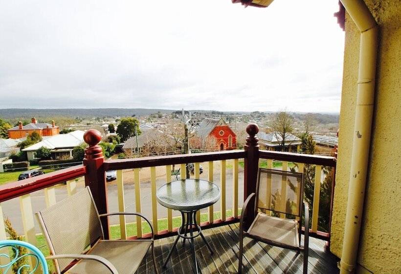 פנסיון The Manse