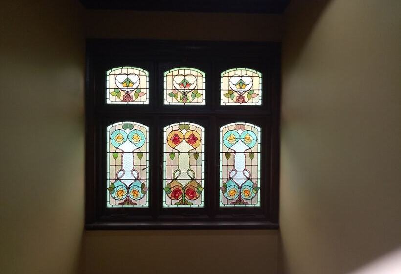 פנסיון The Manse