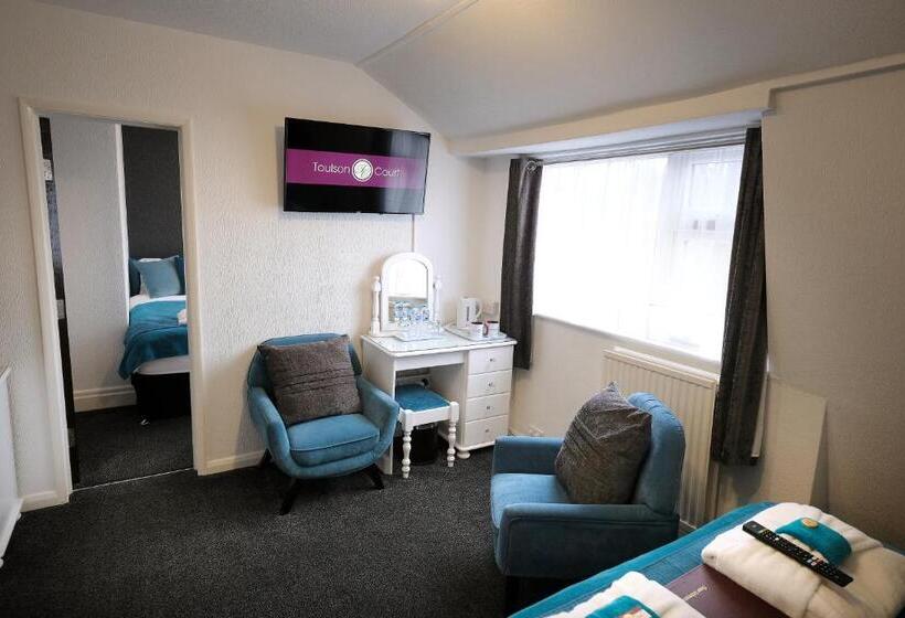 Пансион Toulson Court