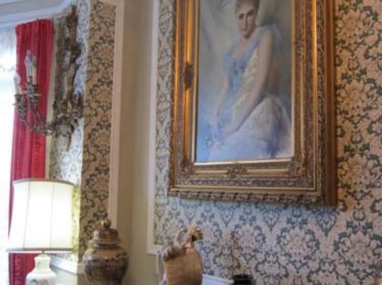 Pimblett S Downtown Toronto B&b