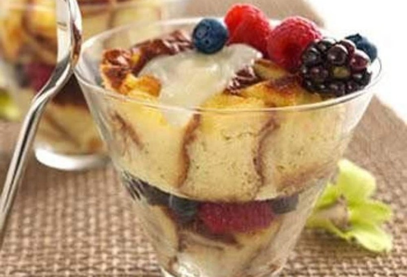 Red Bud Manor  Bed And Breakfast