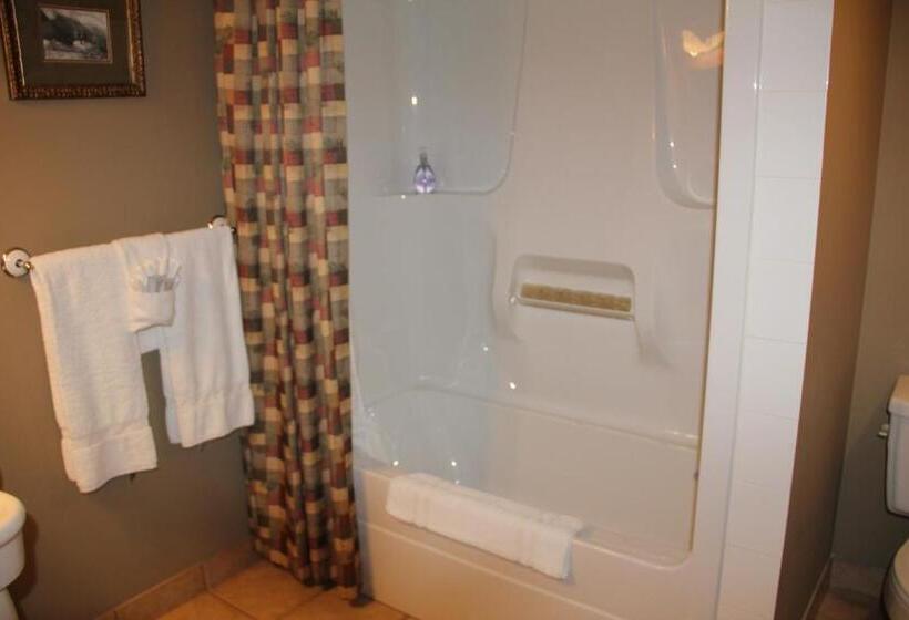 אתר נופש Vagabond Lodge At Kicking Horse