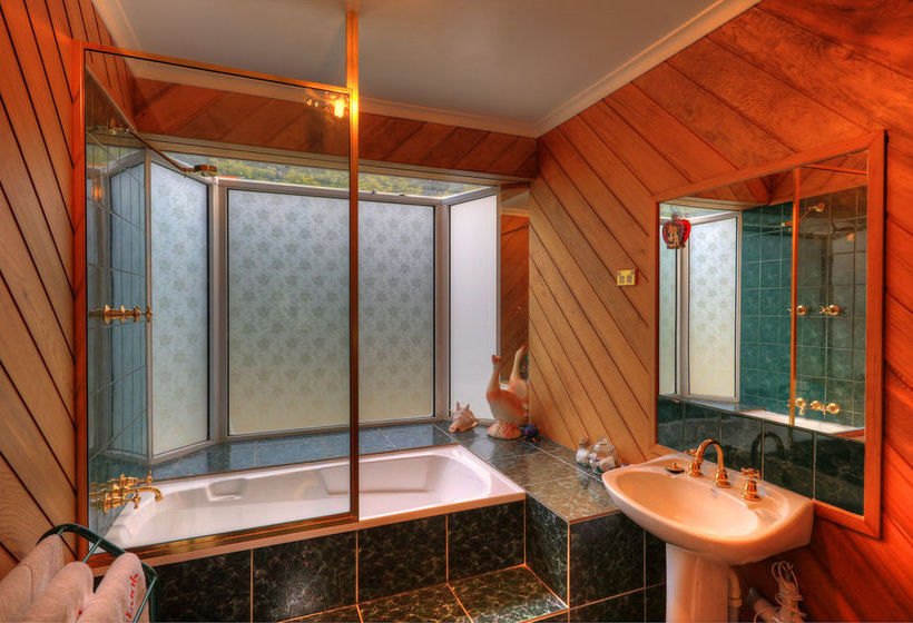 Rosebank Cottage Collection