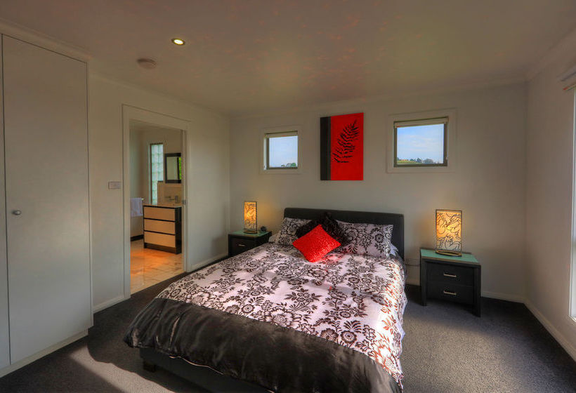 Rosebank Cottage Collection