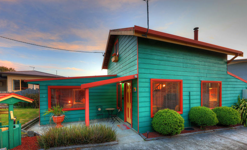 Rosebank Cottage Collection