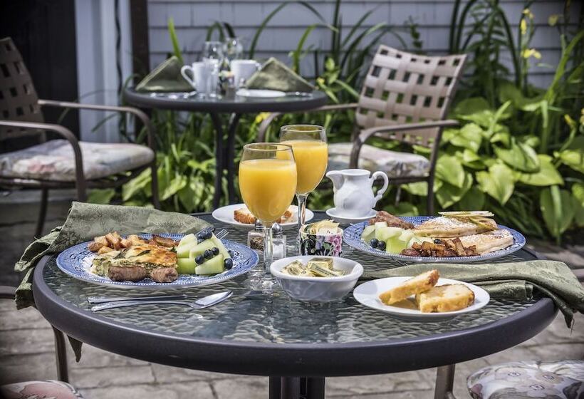 Samuel Durfee House B&b