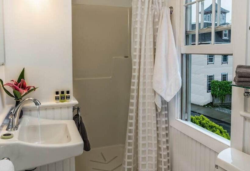 Samuel Durfee House B&b