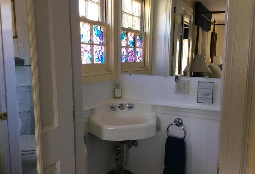 Samuel Durfee House B&b