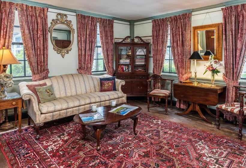 Samuel Durfee House B&b