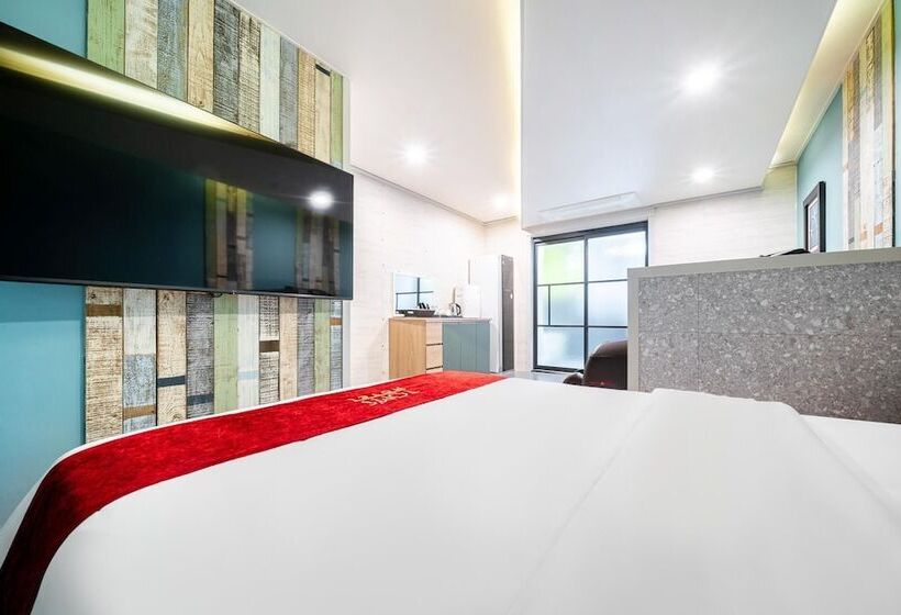 Gimje Toms Drive In Self Check In Motel