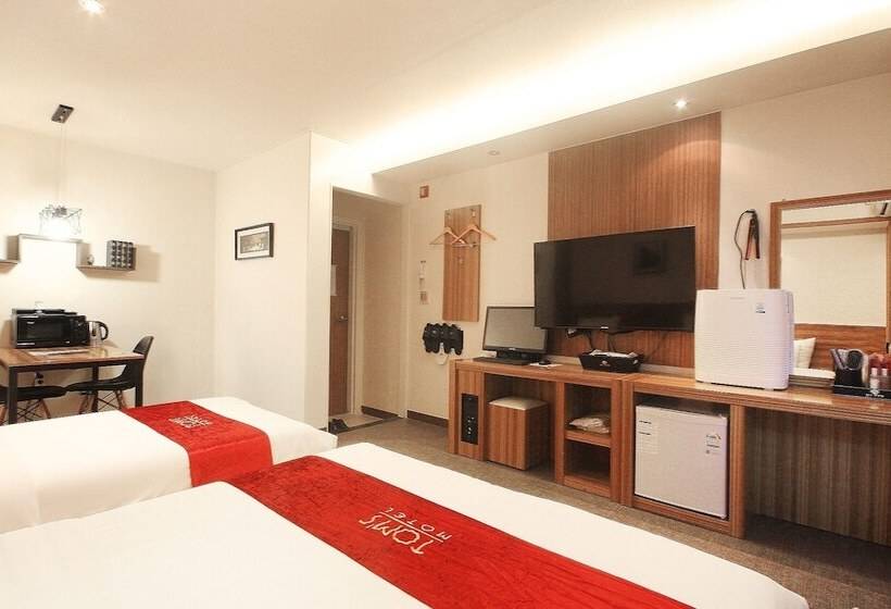 Gimje Toms Drive In Self Check In Motel