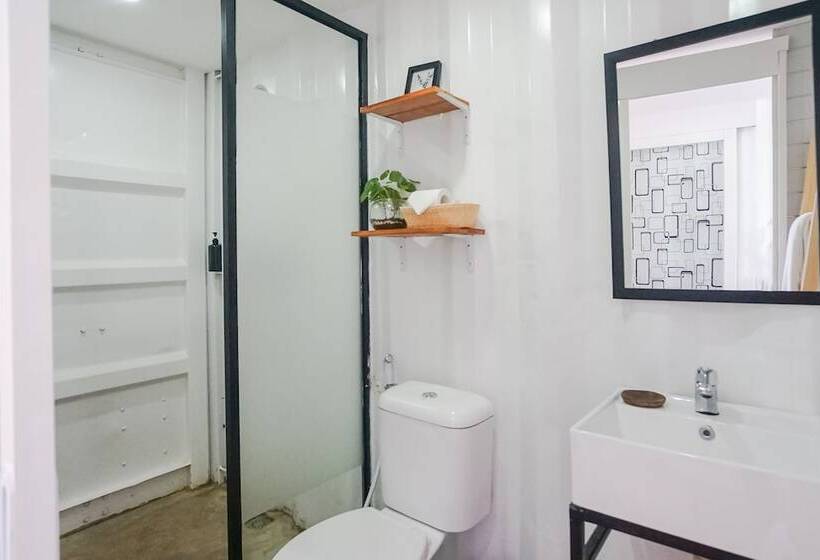 בית מלון כפרי Container Smart Stay