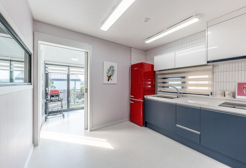 ホテル Gosung Shalala Private Pool & Spa Villa