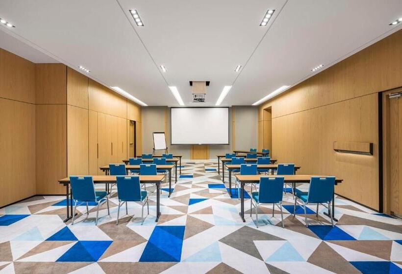 هتل Hyatt Place New Taipei City Xinzhuang