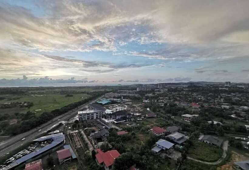Отель Manhattan Suite Itcc Penampang