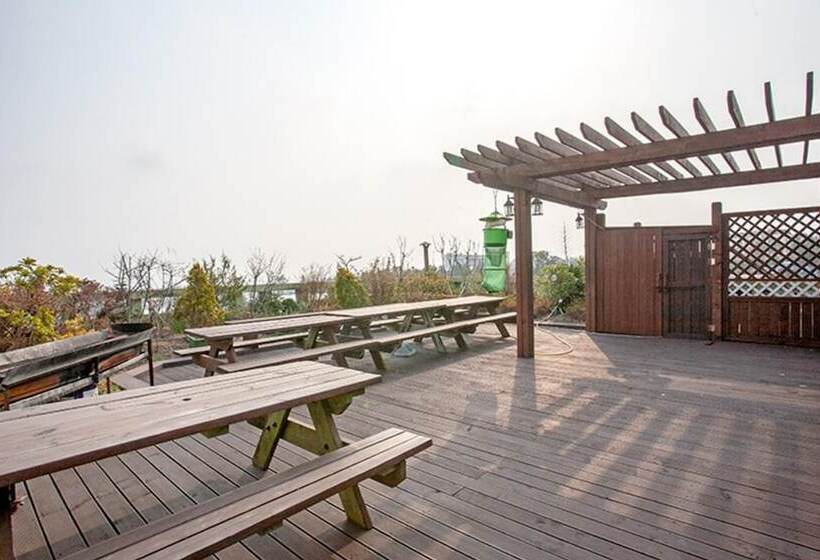 فندق Seogwipo Neyoung Nayoung Pension