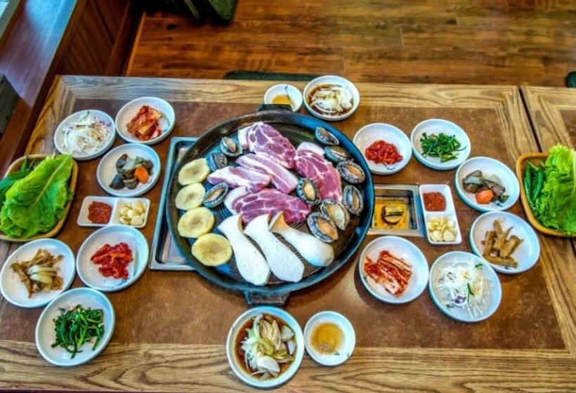 Hotel Seogwipo Poonghyang Village Pension