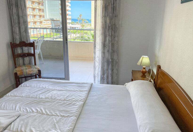 Apartamentos Azahar 3000