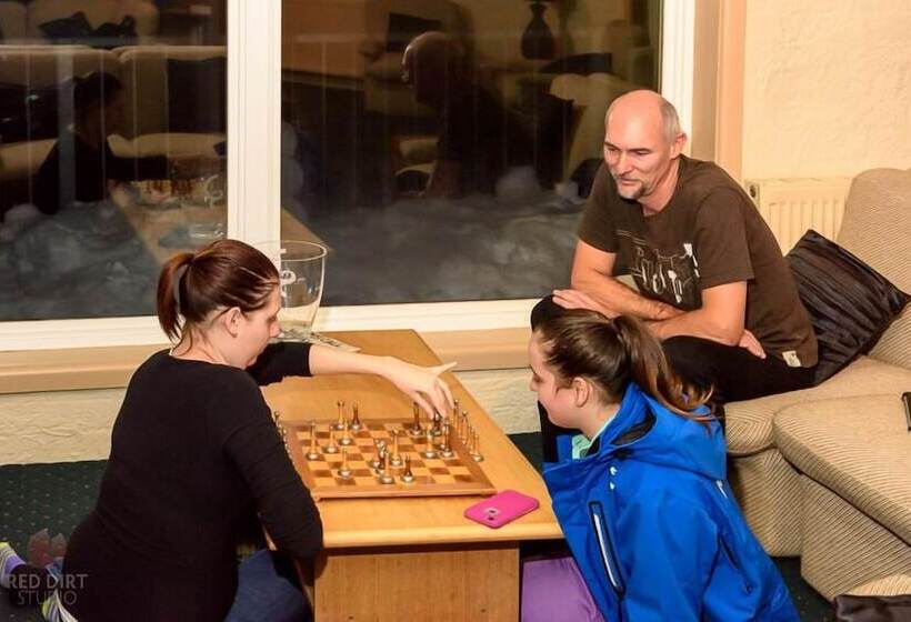 مبيت وإفطار Attunga Alpine Lodge & Apartments