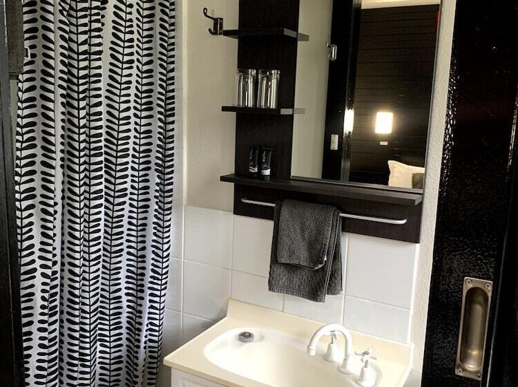 مبيت وإفطار Attunga Alpine Lodge & Apartments