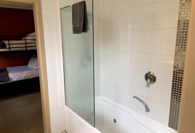 مبيت وإفطار Attunga Alpine Lodge & Apartments