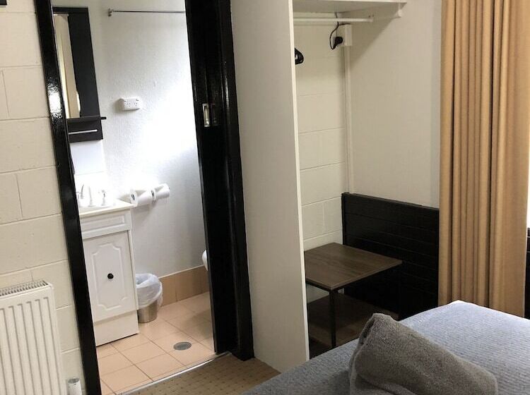 צימר Attunga Alpine Lodge & Apartments