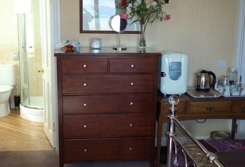 مبيت وإفطار Britten House