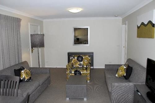 Charlotte Apartments