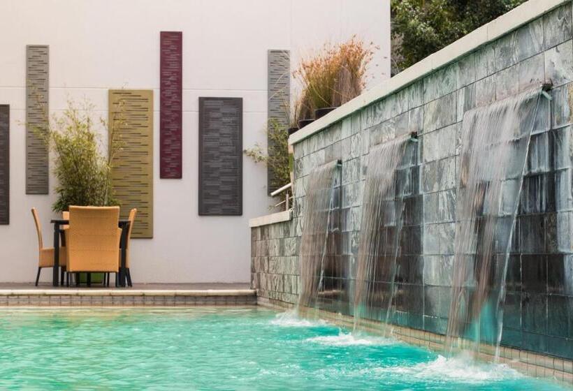 City Lodge Hotel At Or Tambo International Airport