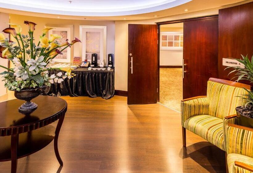 City Lodge Hotel At Or Tambo International Airport