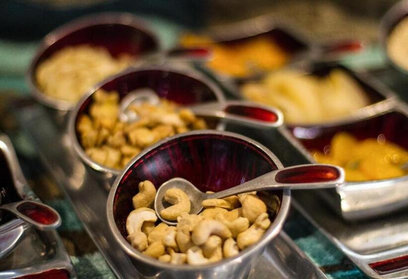 City Lodge Hotel At Or Tambo International Airport