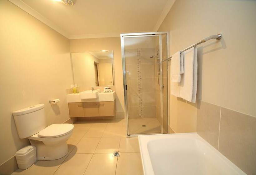 Direct Collective   Villas On Rivergum