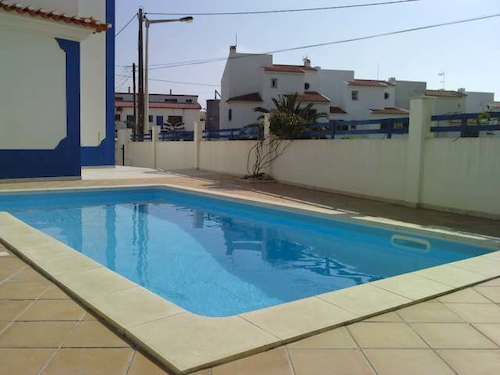 Ericeira Chill Hill Hostel & Private Rooms Sea Food